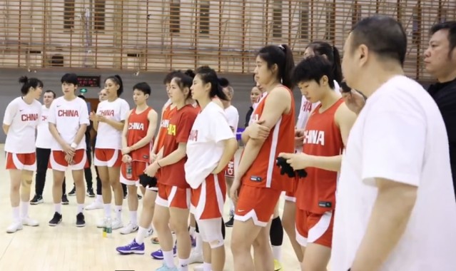 华体会体育官方入口-效仿男篮！中国女篮春节未放假集训 备战女篮世界杯资格赛