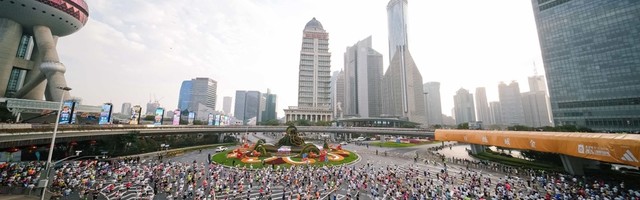 华体会体育官方入口-阿迪达斯持续护航上海半程马拉松，全面赋能跑者赛道新突破